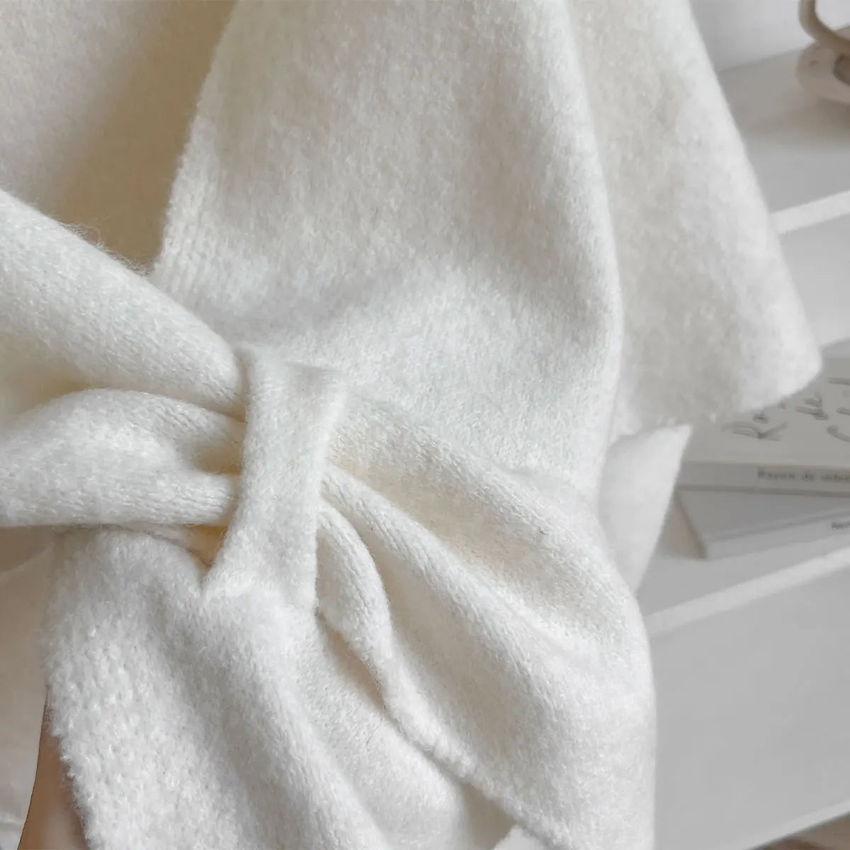 Elara – Miękki Szal Włóczkowy