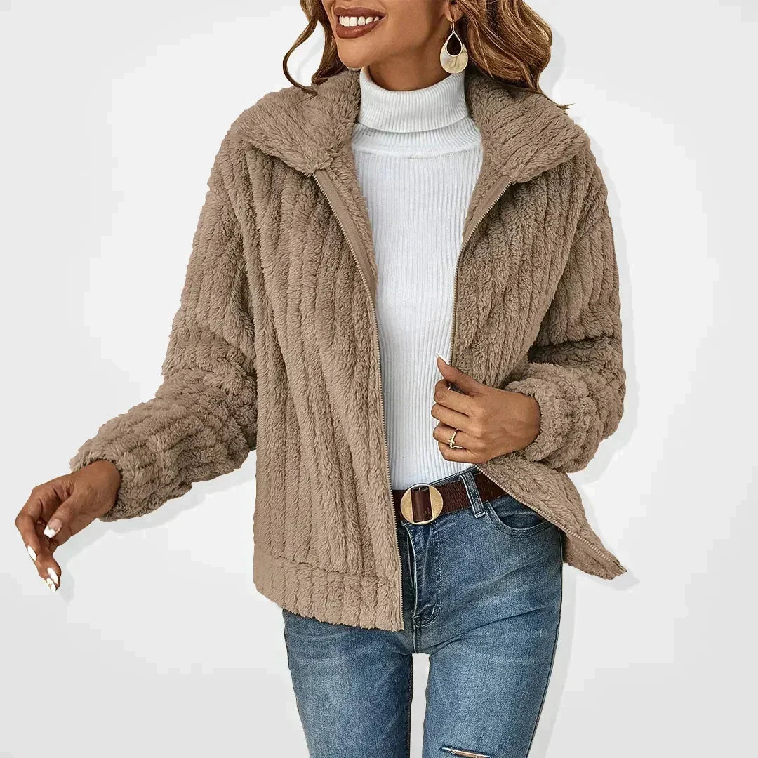 Liora | Veste Femme en Fausse Fourrure Côtelée à Revers et Zip